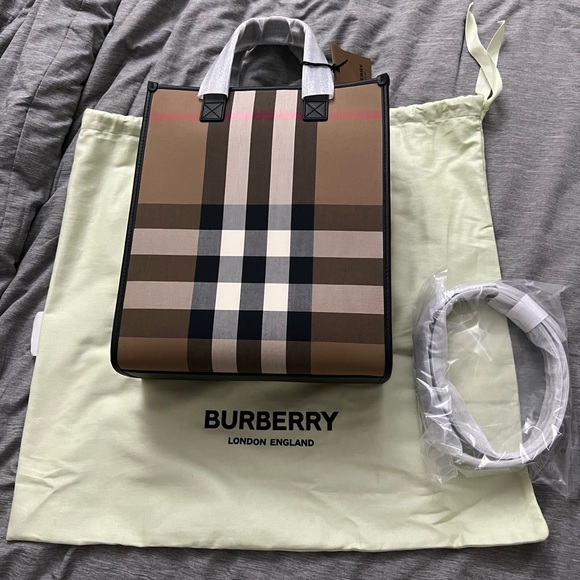New BURBERRY Top Handle Bag - Picture 2 of 9